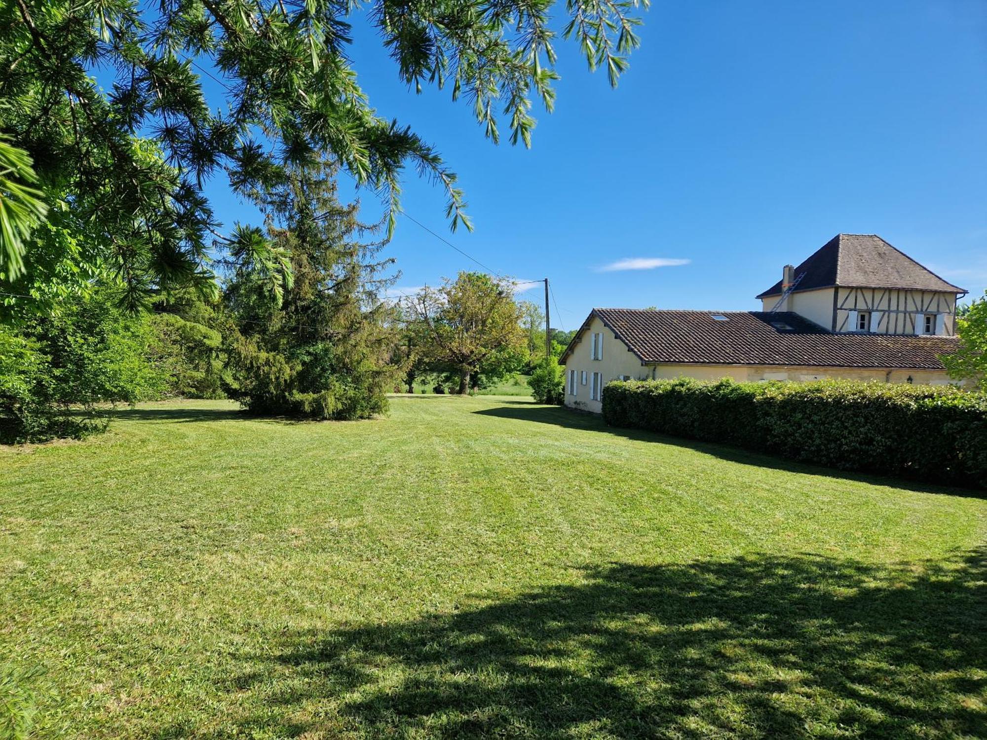 Maison Cassin47 *